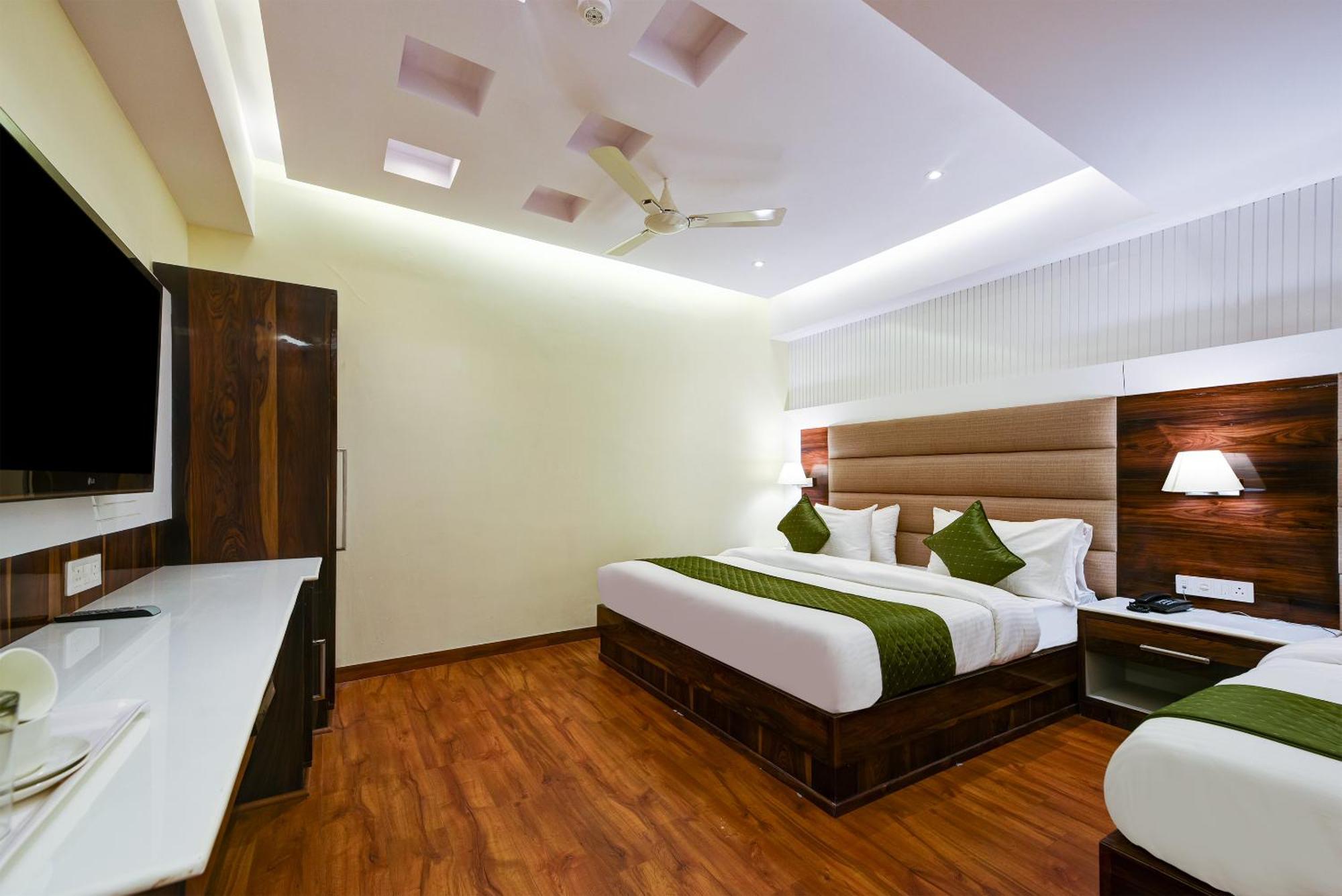 Hotel Geet Deluxe Нью-Делі Екстер'єр фото