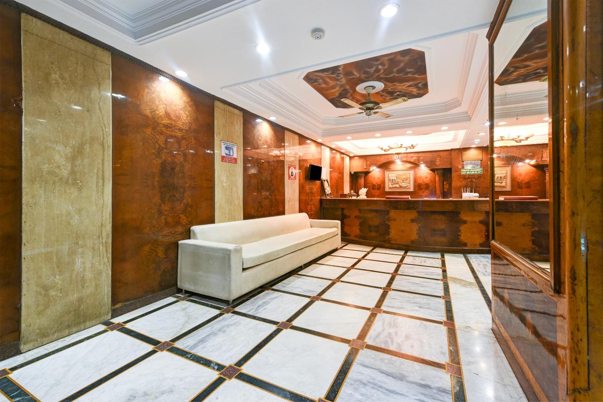 Hotel Geet Deluxe Нью-Делі Екстер'єр фото